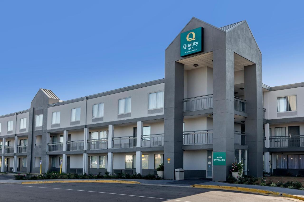 Quality Inn Fayetteville Near Fort Bragg Exteriör bild
