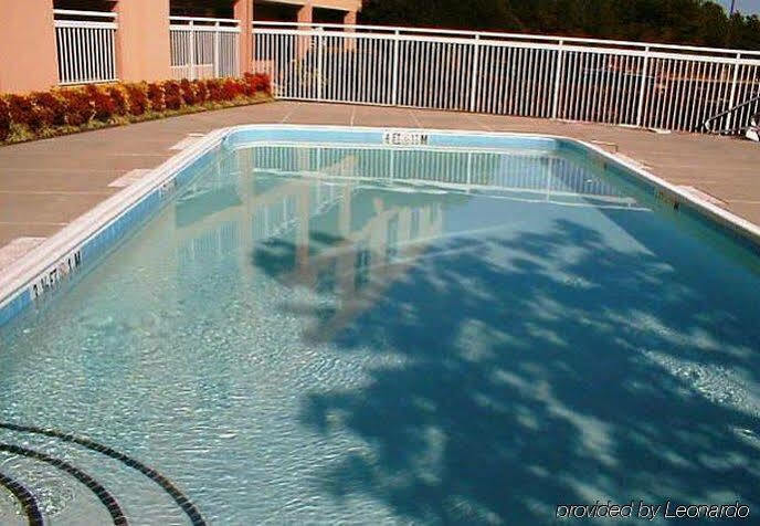 Quality Inn Fayetteville Near Fort Bragg Exteriör bild